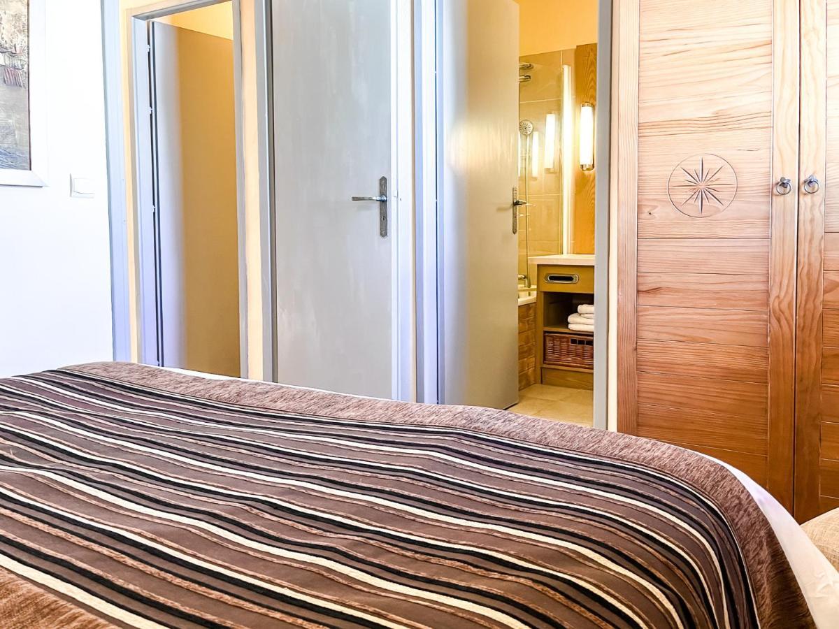 South Facing 2-Bed Apartment With Fireplace, Terrasses Deos 플랜 외부 사진